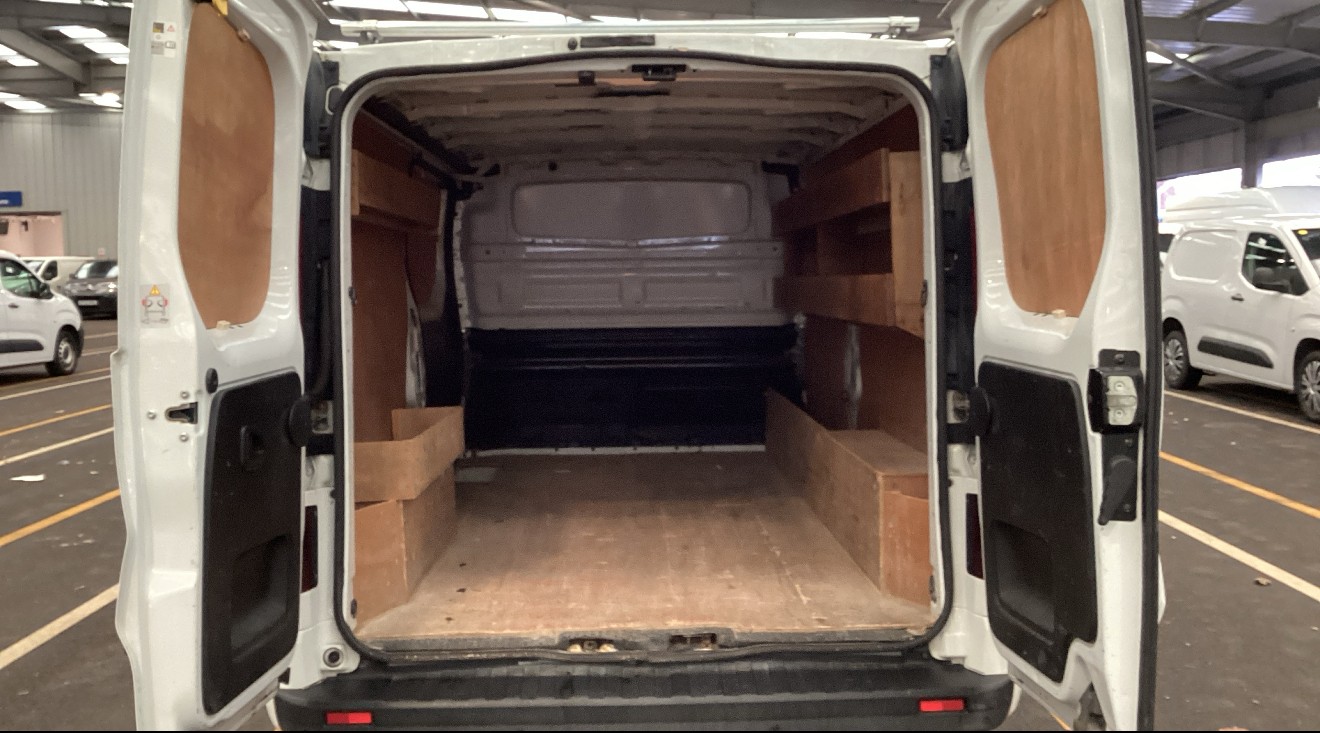 Used Vauxhall Vivaro 2018 for sale - 77271036: Photo 5