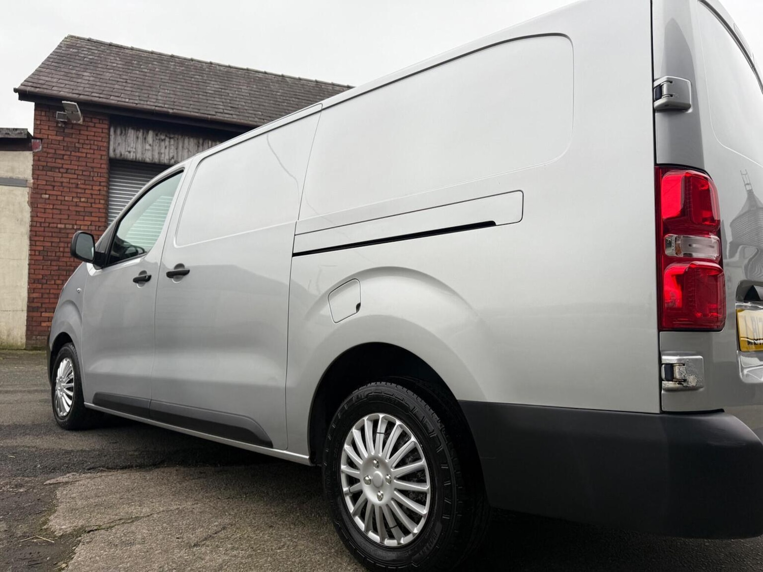 Used Citroen Dispatch 2017 for sale - 77336265: Photo 10