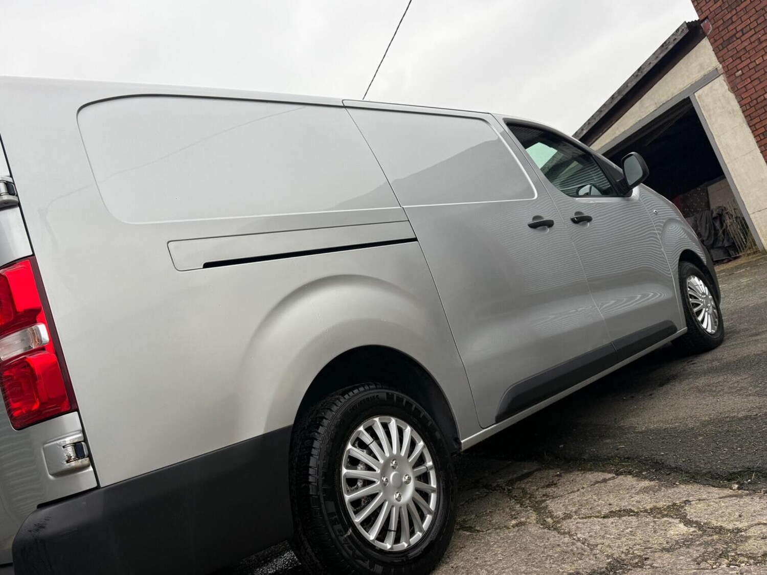 Used Citroen Dispatch 2017 for sale - 77336265: Photo 12