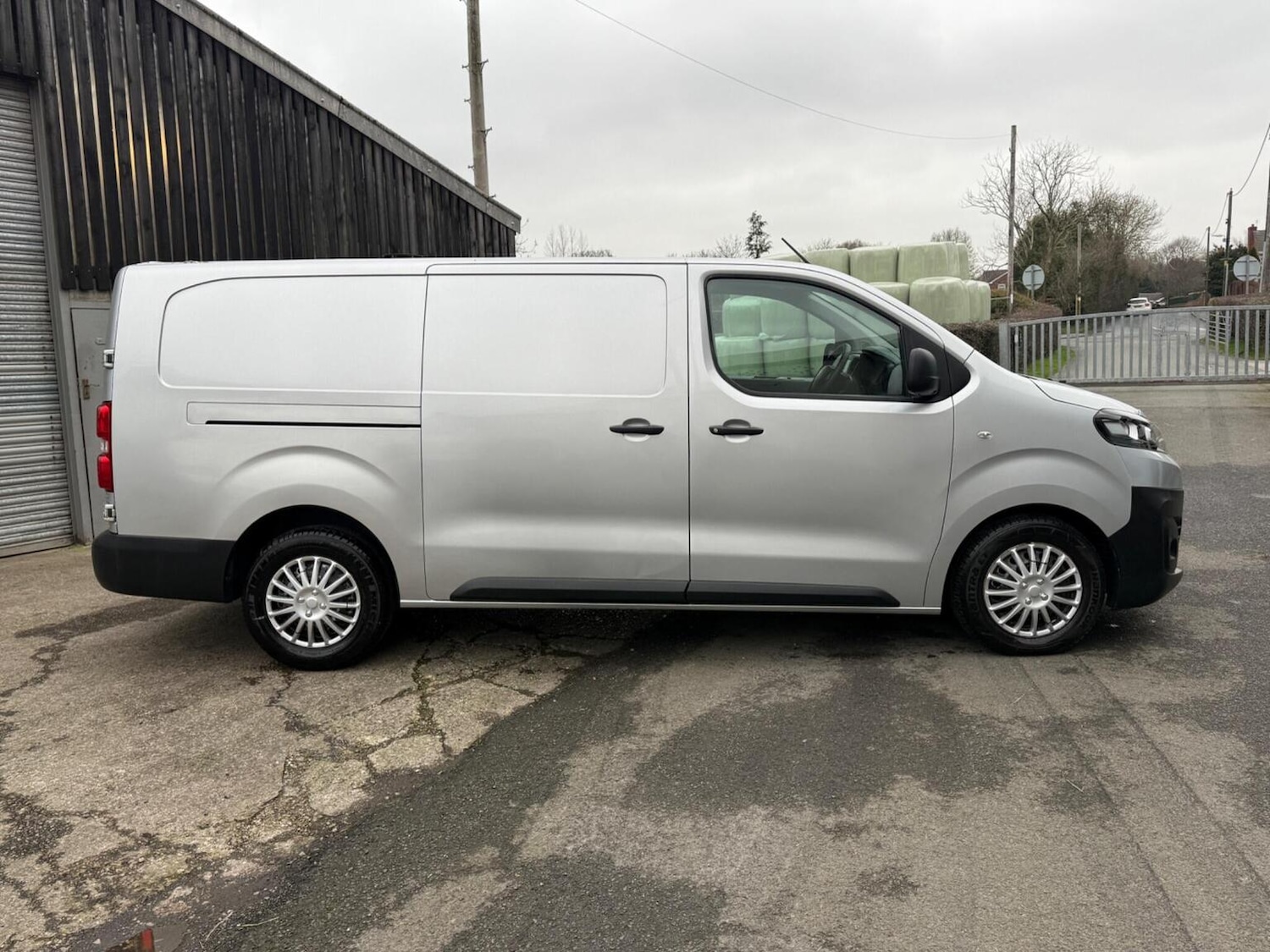 Used Citroen Dispatch 2017 for sale - 77336265: Photo 18