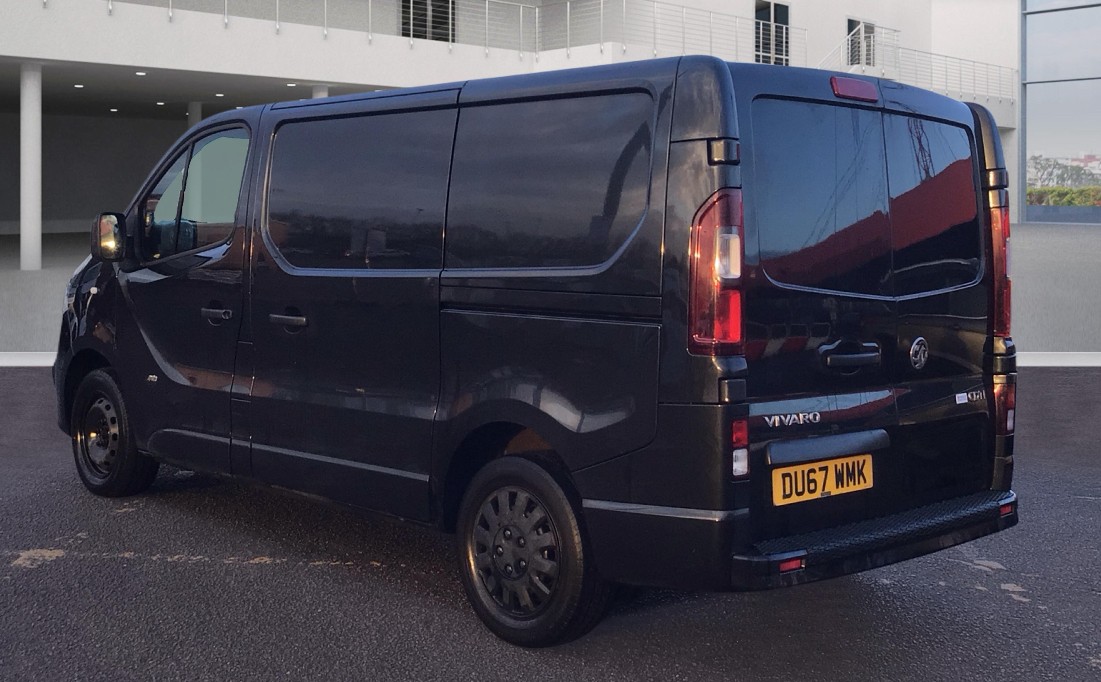 Used Vauxhall Vivaro 2017 for sale - 77398361: Photo 2