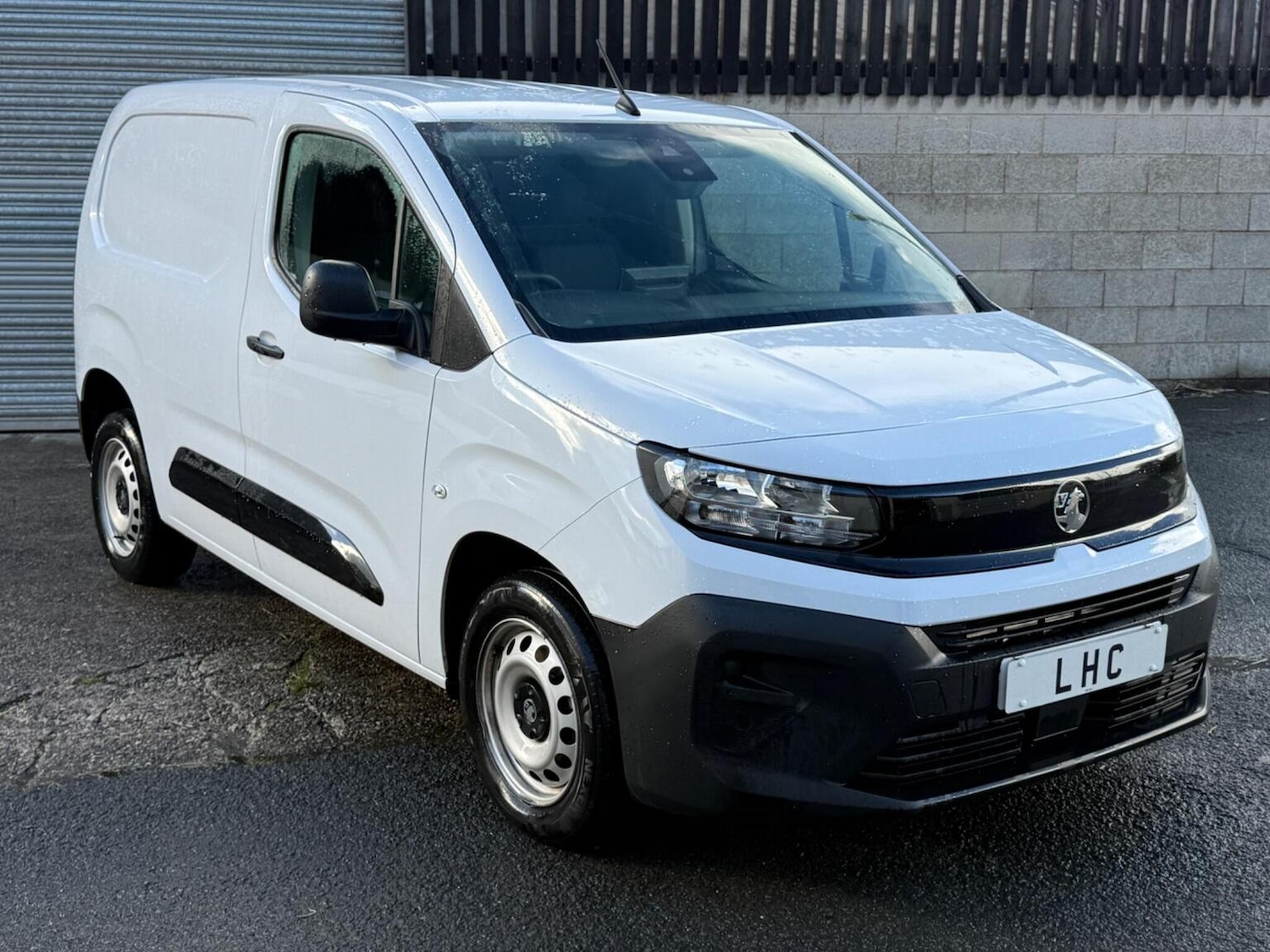 Used Vauxhall Combo 2024 for sale - 76806973: Photo 1
