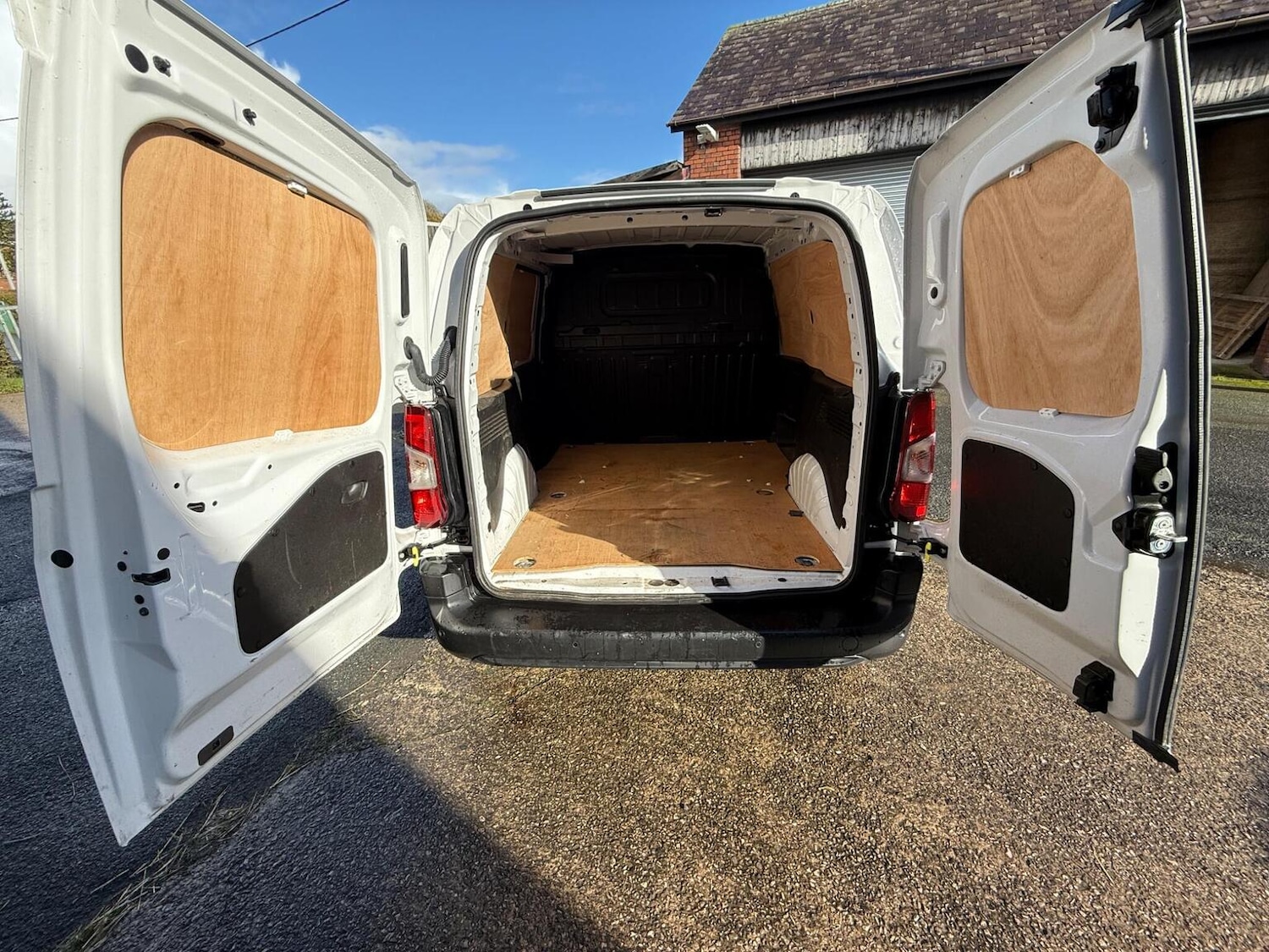 Used Vauxhall Combo 2024 for sale - 76806973: Photo 32