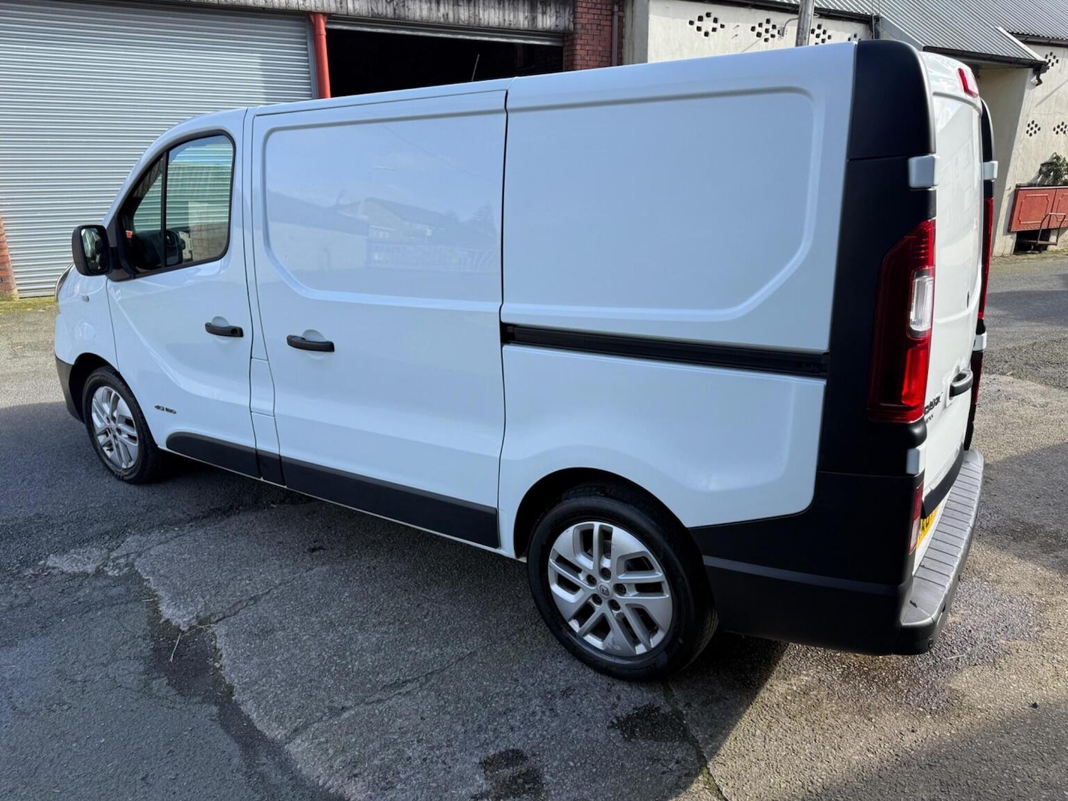 Used Renault Trafic 2017 for sale - 77901259: Photo 17