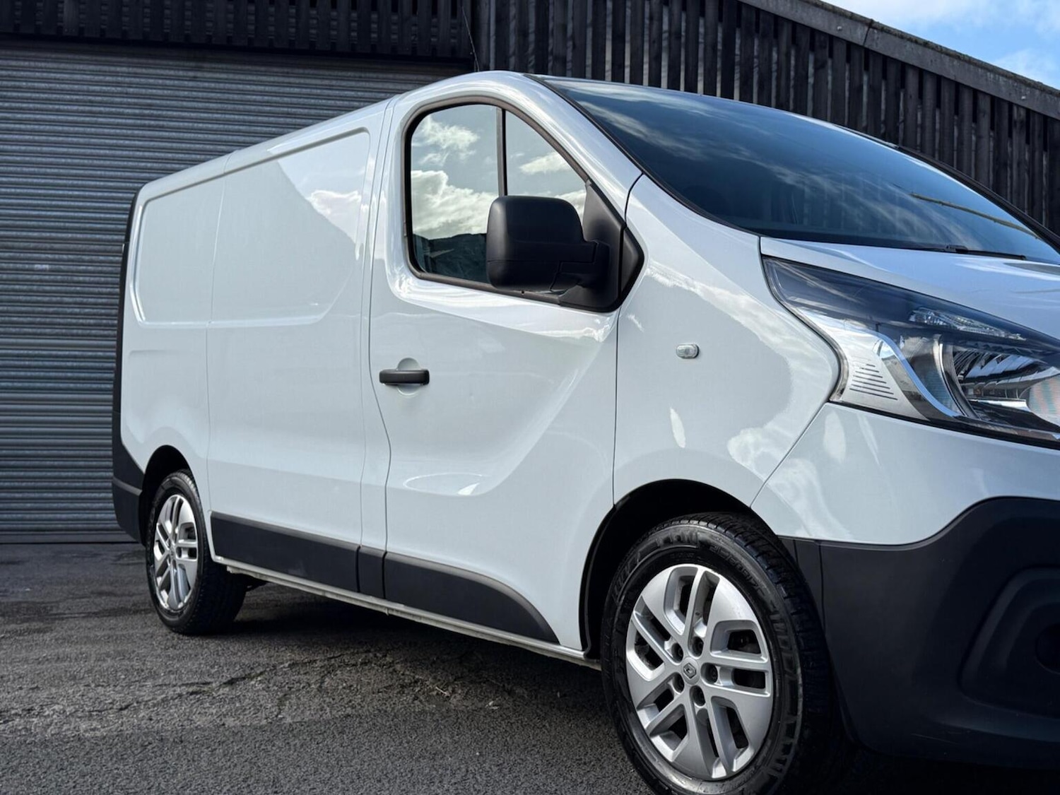 Used Renault Trafic 2017 for sale - 77901259: Photo 3