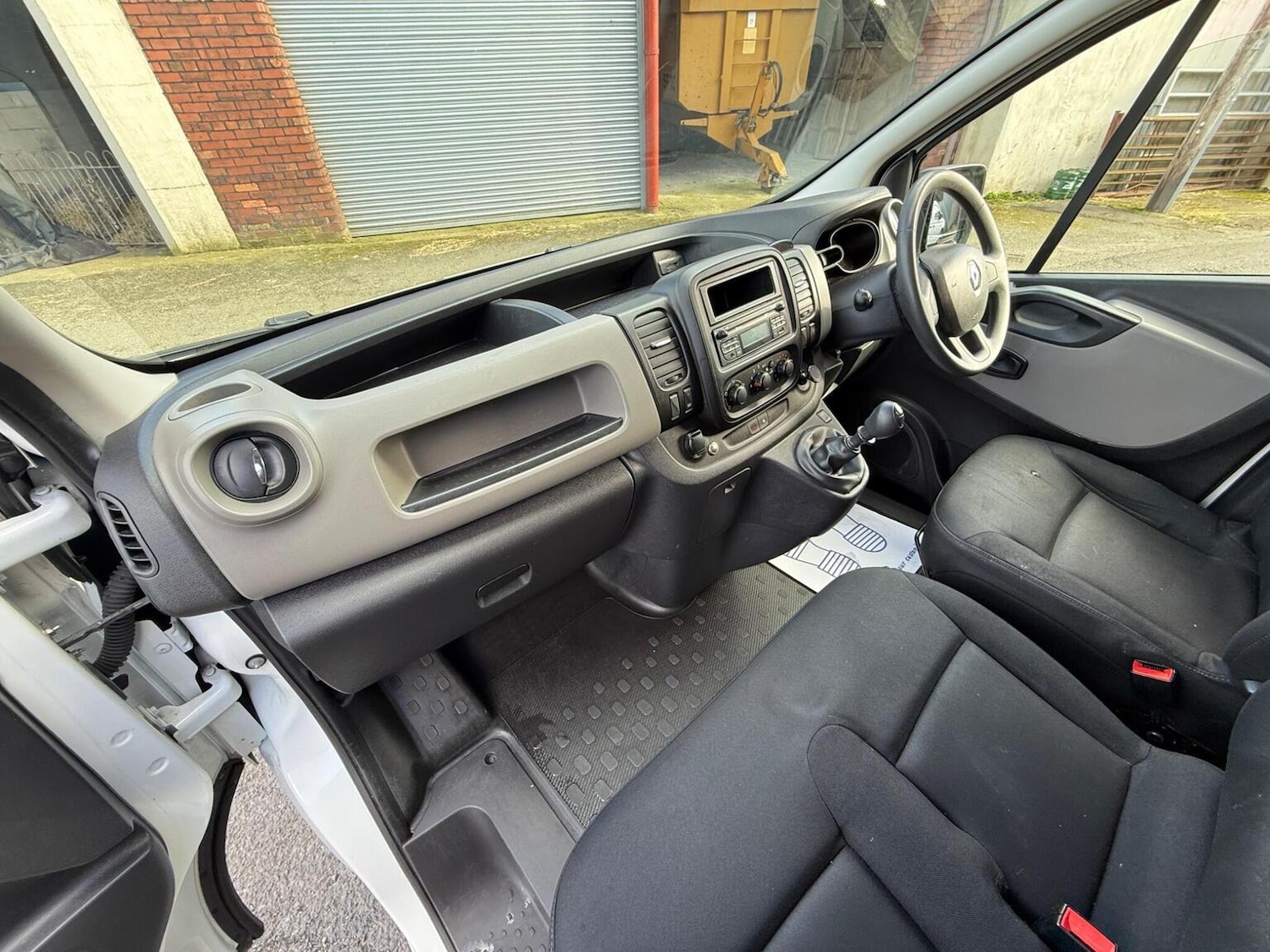 Used Renault Trafic 2017 for sale - 77901259: Photo 42