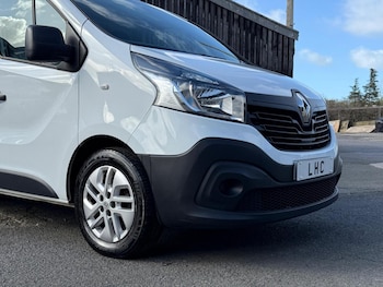 Used Renault Trafic 2017 for sale - 77901259: Photo