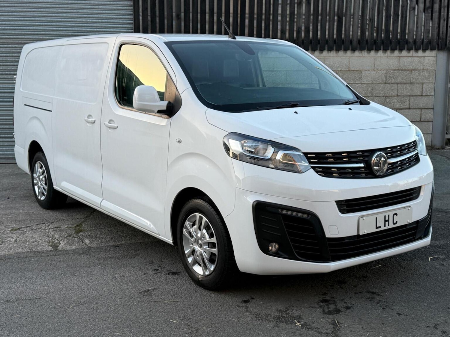 Used Vauxhall Vivaro 2020 for sale - 76806968: Photo 1