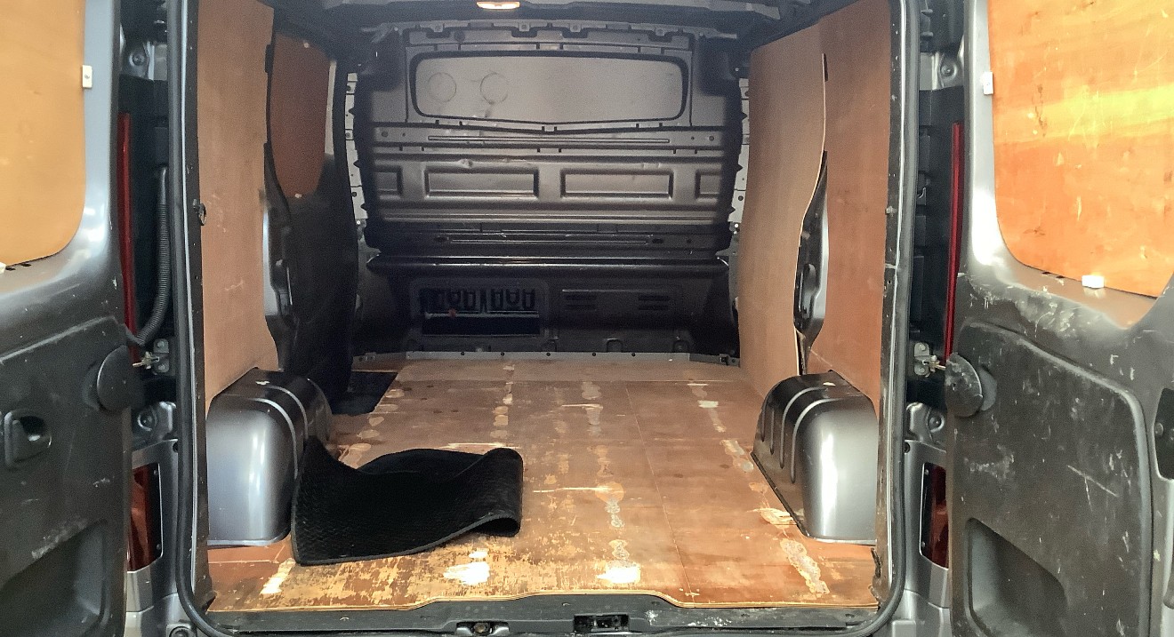 Used Vauxhall Vivaro 2019 for sale - 77240297: Photo 5