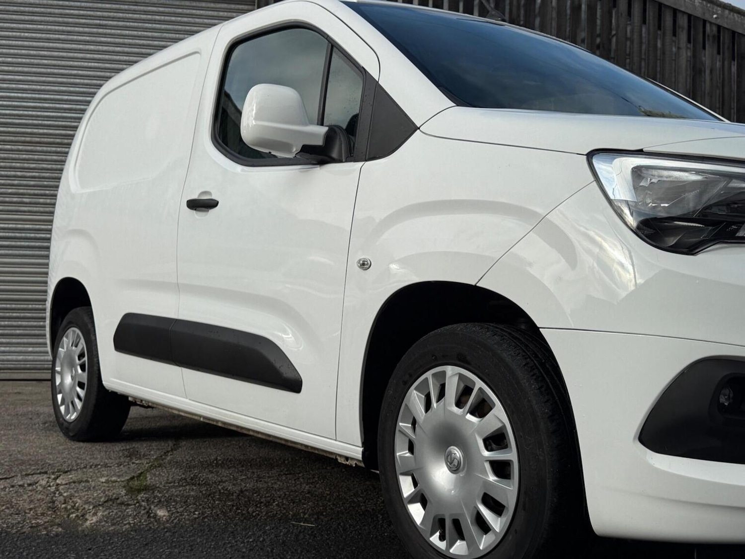 Used Vauxhall Combo 2021 for sale - 78011325: Photo 3
