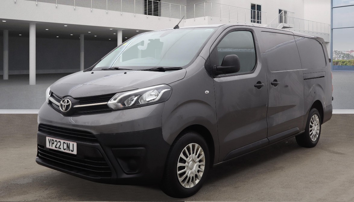 Used Toyota ProAce 2022 for sale - 77296847: Photo 2