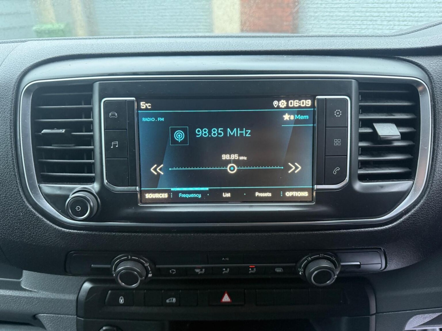 Used Peugeot Expert 2021 for sale - 77357422: Photo 33