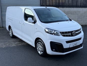 Vauxhall Vivaro feature image