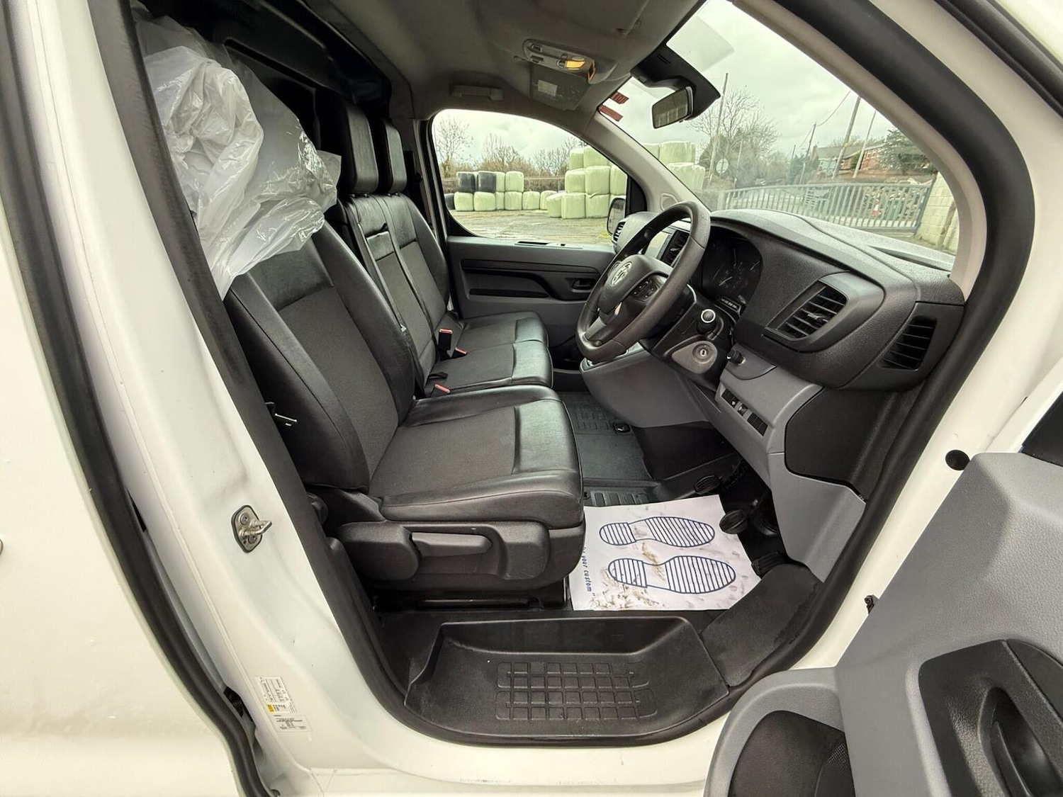 Used Vauxhall Vivaro 2020 for sale - 77357386: Photo 20