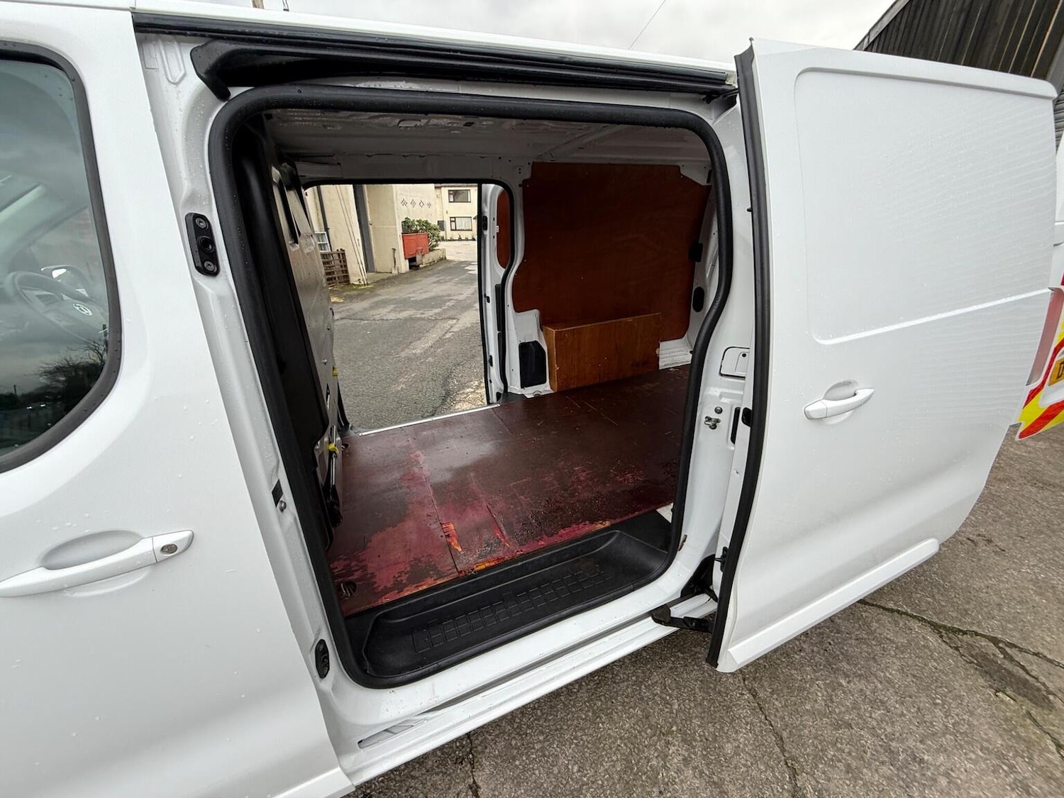Used Vauxhall Vivaro 2020 for sale - 77357386: Photo 41