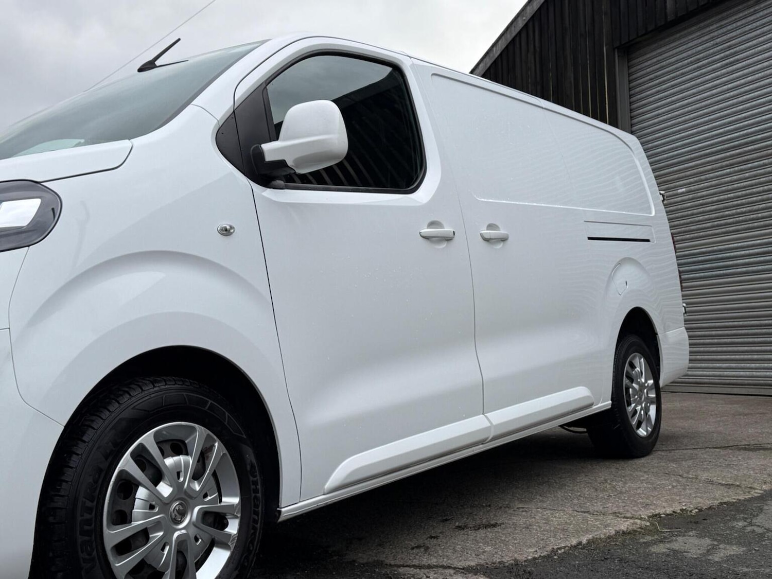 Used Vauxhall Vivaro 2020 for sale - 77357386: Photo 8