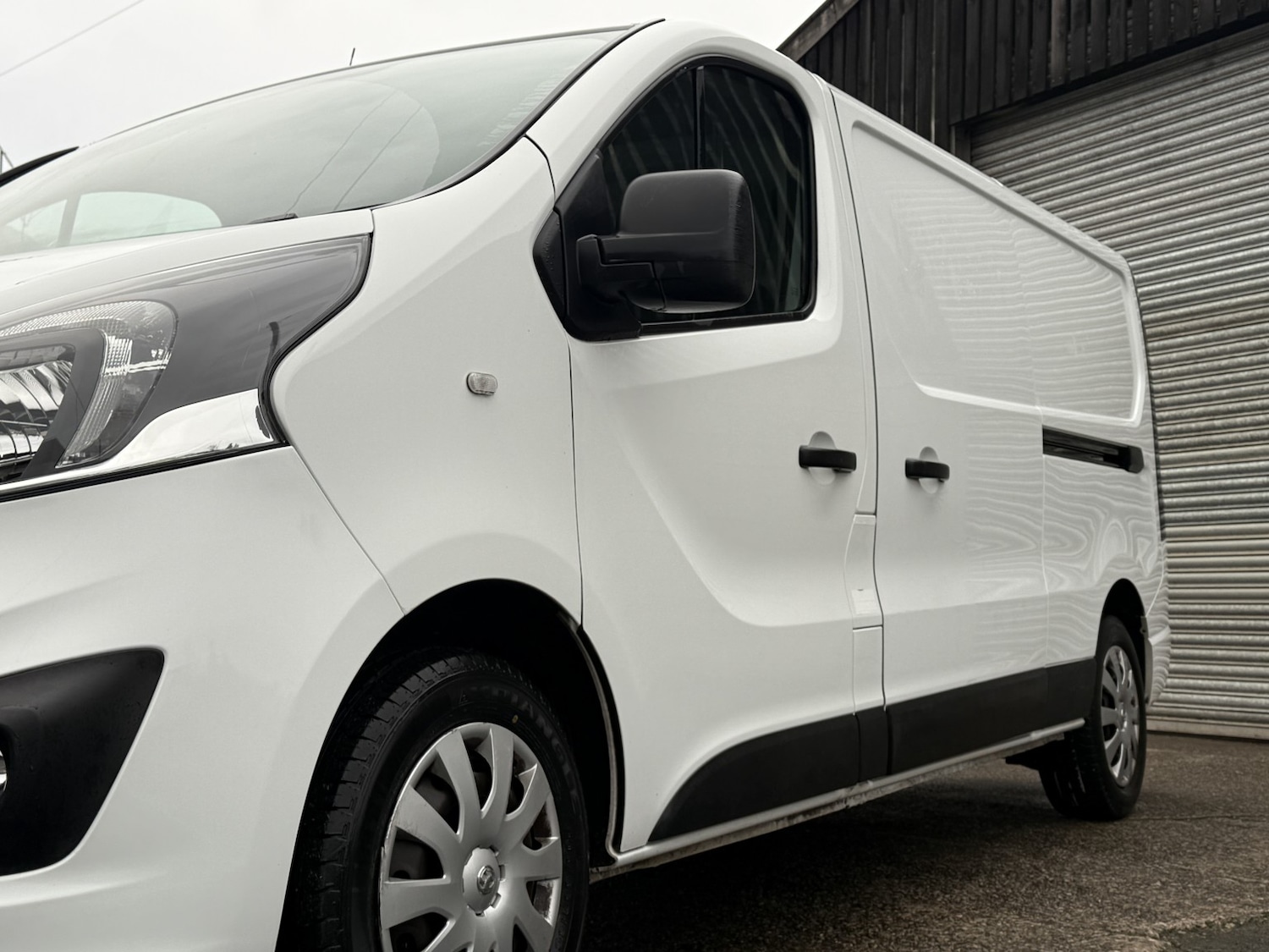 Used Vauxhall Vivaro 2018 for sale - 77318312: Photo 8