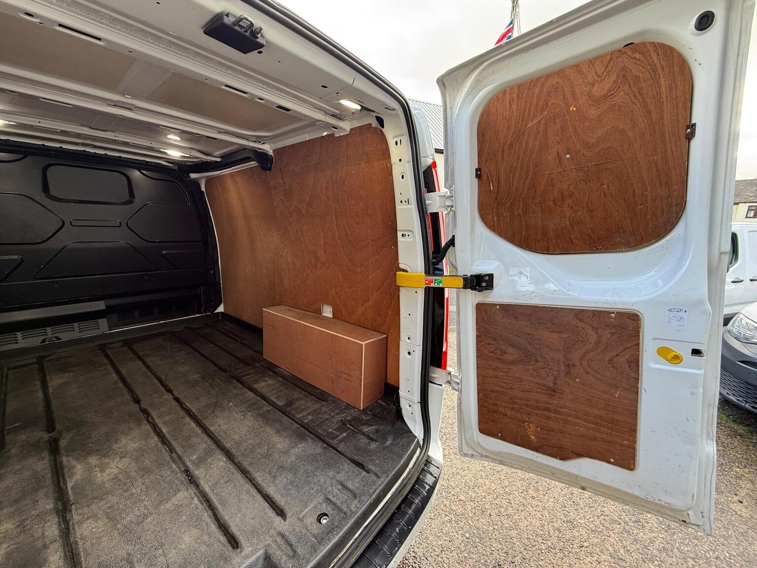 Used Ford Transit Custom 2021 for sale - 76806975: Photo 38