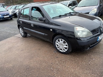Used Renault Clio 2004 for sale - 77395645: Photo