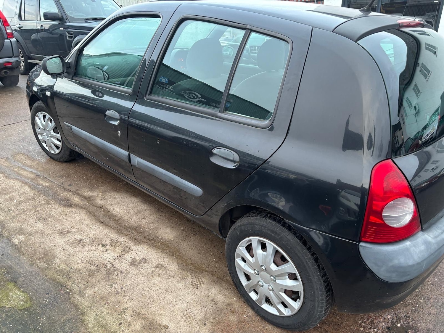 Used Renault Clio 2004 for sale - 77395645: Photo 4