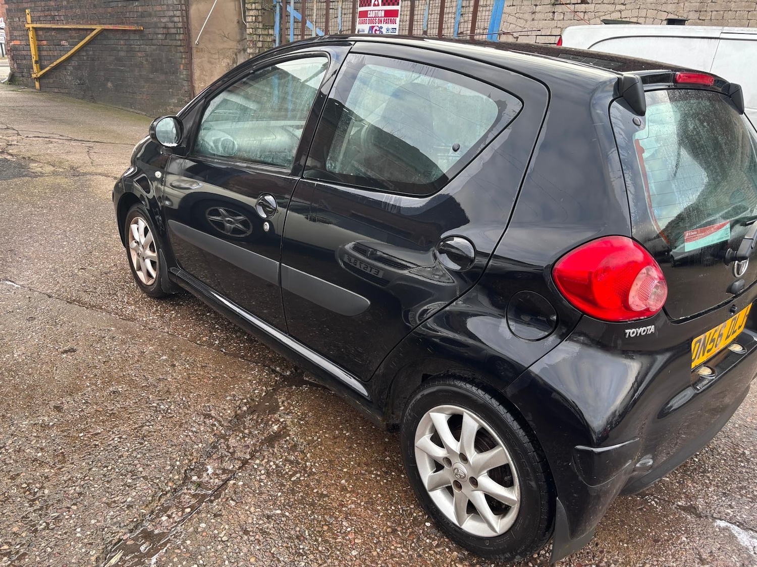 Used Toyota AYGO 2007 for sale - 77679711: Photo 4