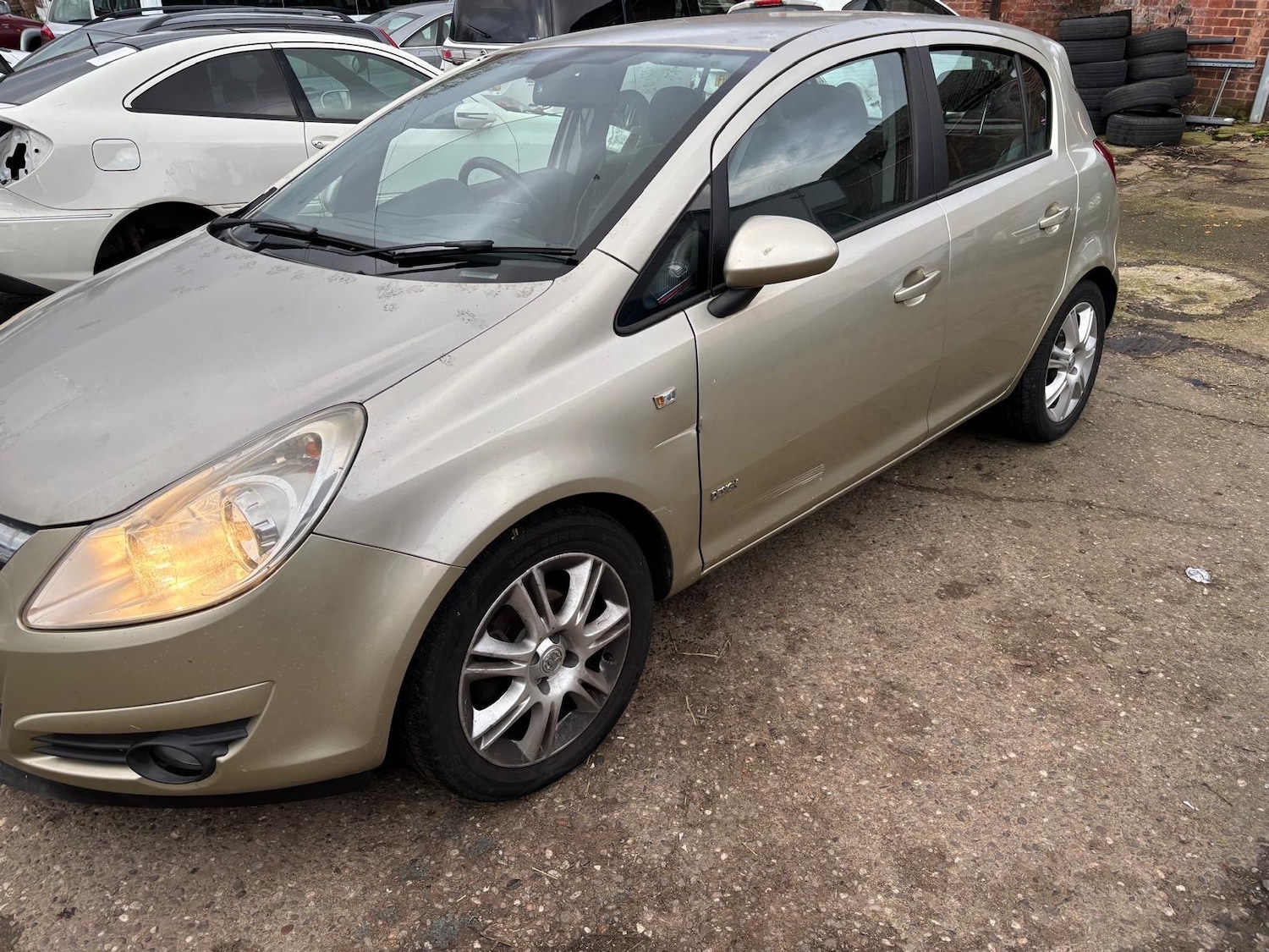 Used Vauxhall Corsa 2009 for sale - 77370896: Photo 3