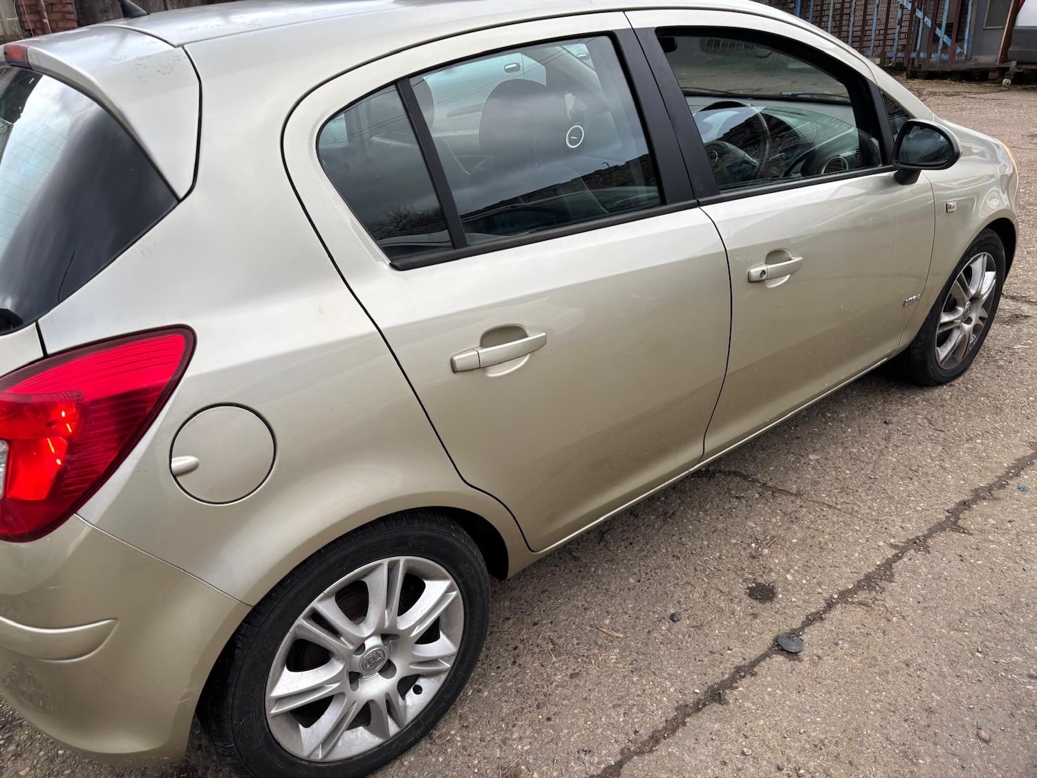 Used Vauxhall Corsa 2009 for sale - 77370896: Photo 4