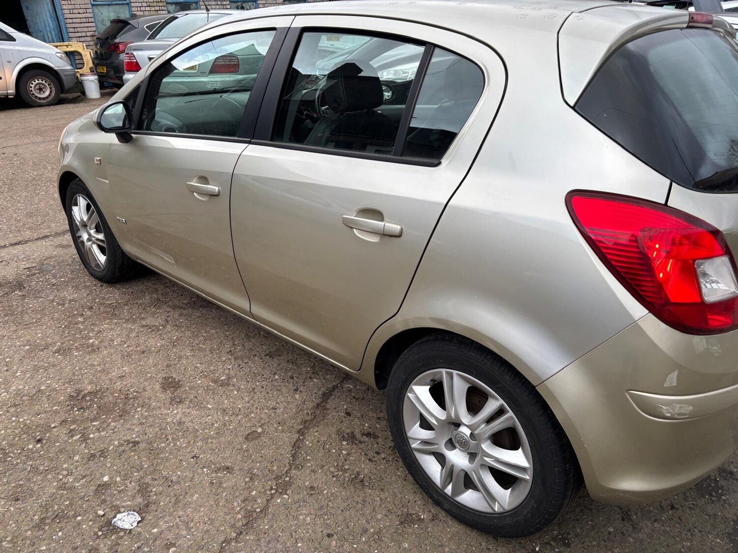 Used Vauxhall Corsa 2009 for sale - 77370896: Photo 6
