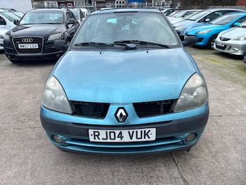 Used Renault Clio 2004 for sale - 77679724: Photo