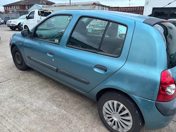 Used Renault Clio 2004 for sale - 77679724: Photo