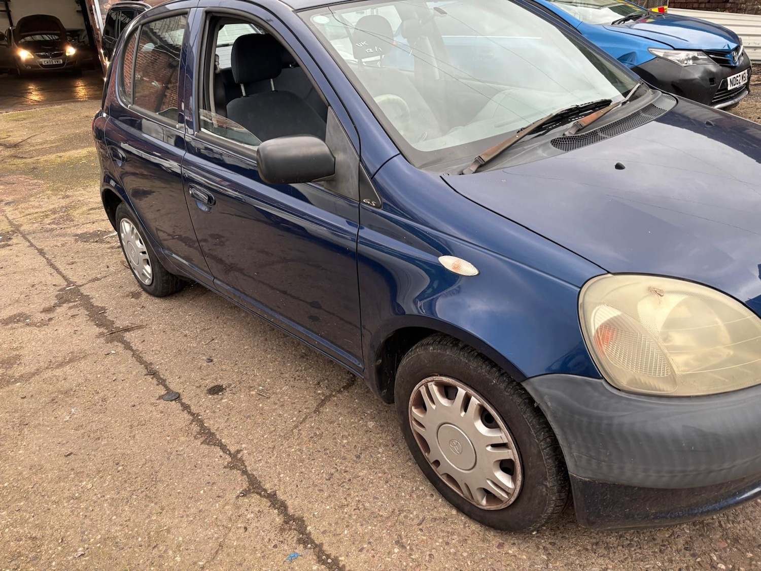 Used Toyota Yaris 2003 for sale - 77370908: Photo 1