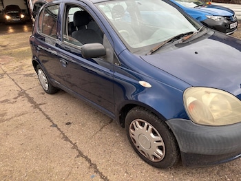 Used Toyota Yaris 2003 for sale - 77370908: Photo