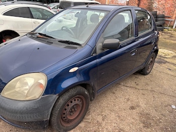 Used Toyota Yaris 2003 for sale - 77370908: Photo