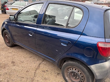 Used Toyota Yaris 2003 for sale - 77370908: Photo