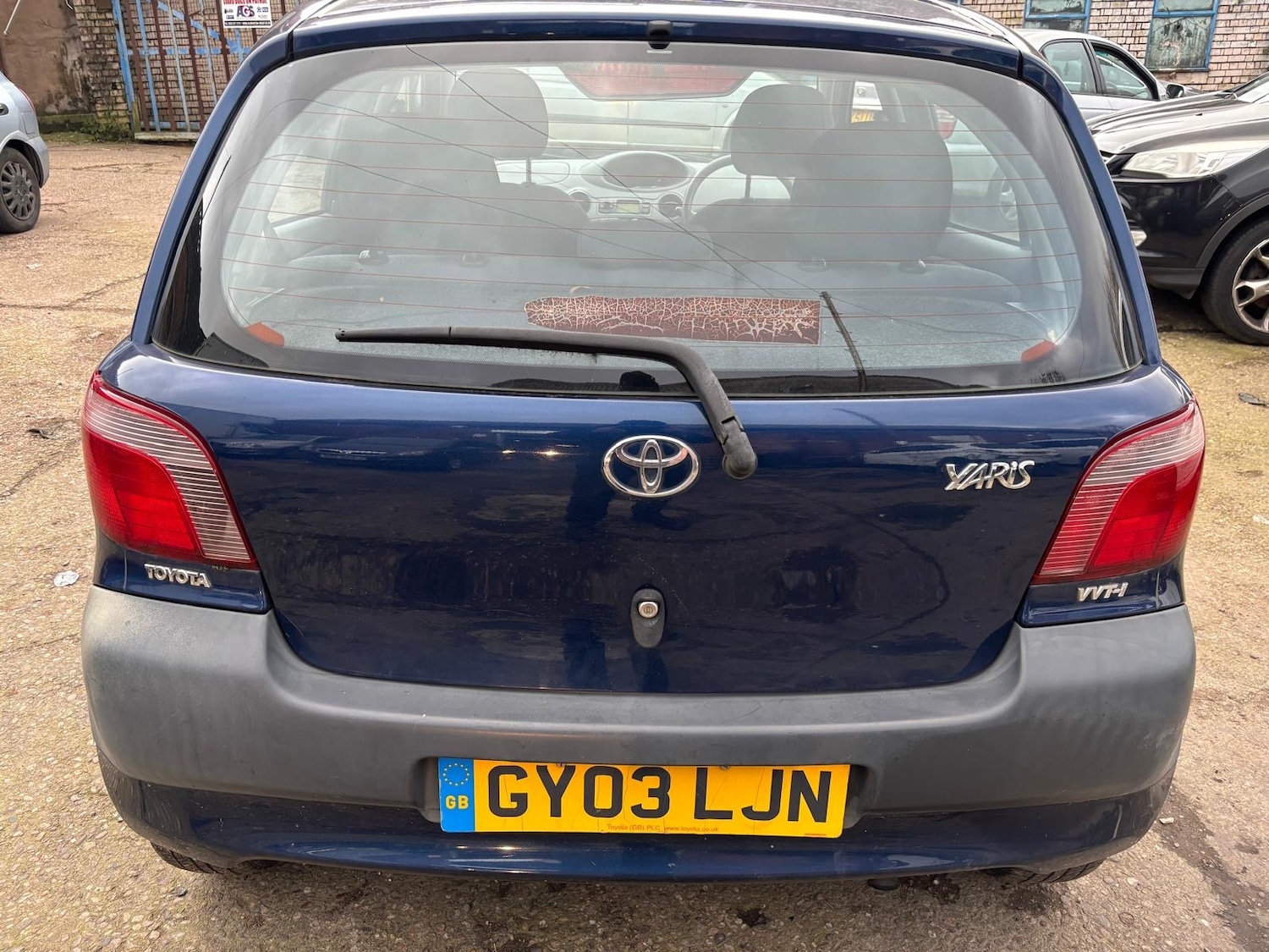 Used Toyota Yaris 2003 for sale - 77370908: Photo 5