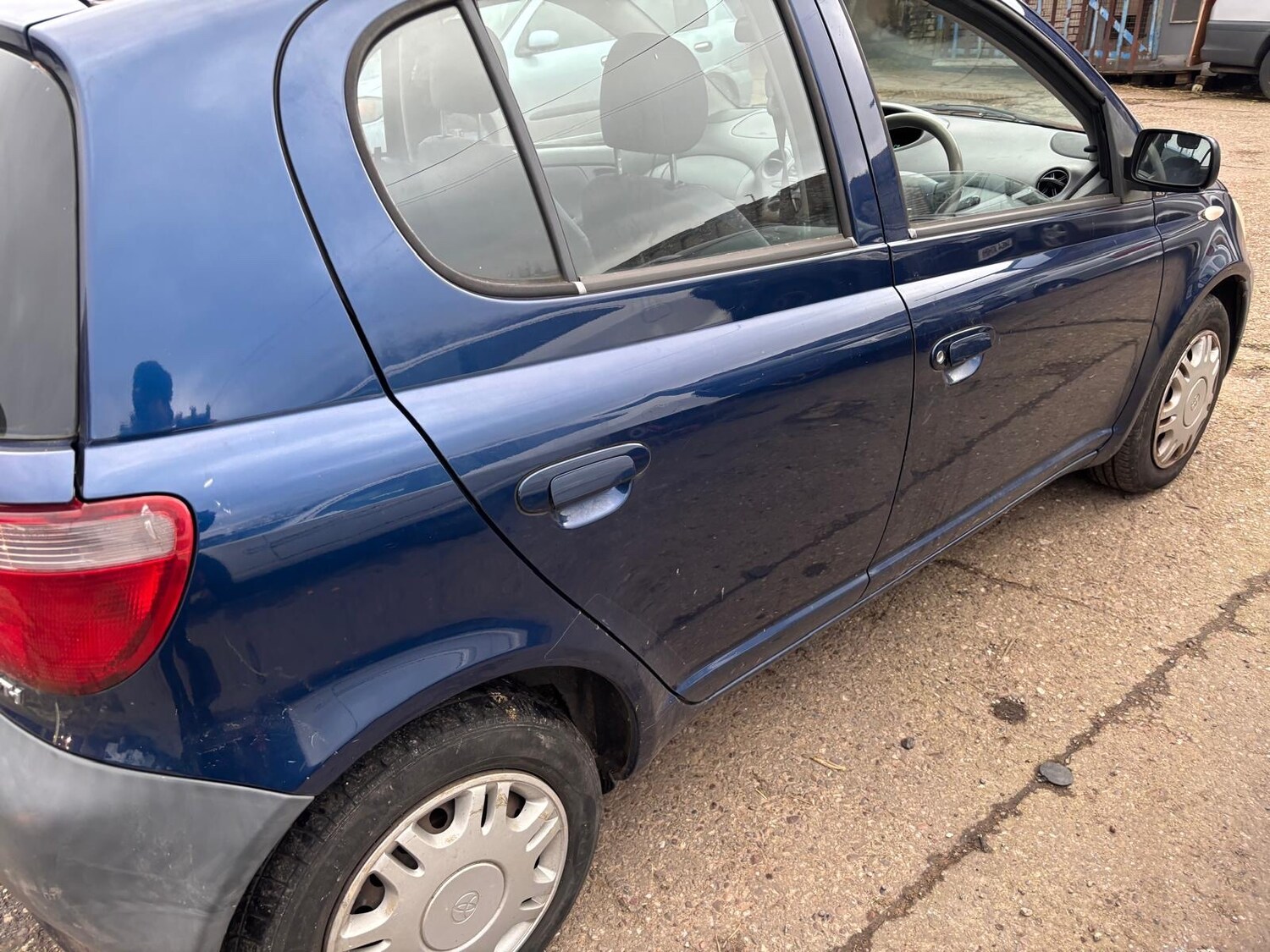 Used Toyota Yaris 2003 for sale - 77370908: Photo 6