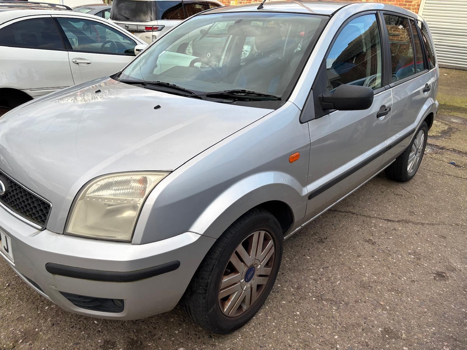 Used Ford Fusion 2005 for sale - 77636552: Photo 3