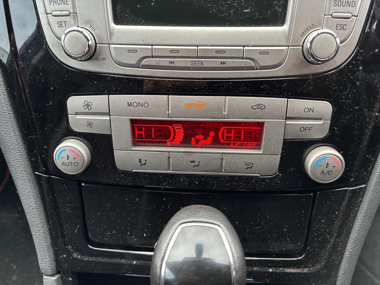 Used Ford Mondeo 2010 for sale - 77370938: Photo 10