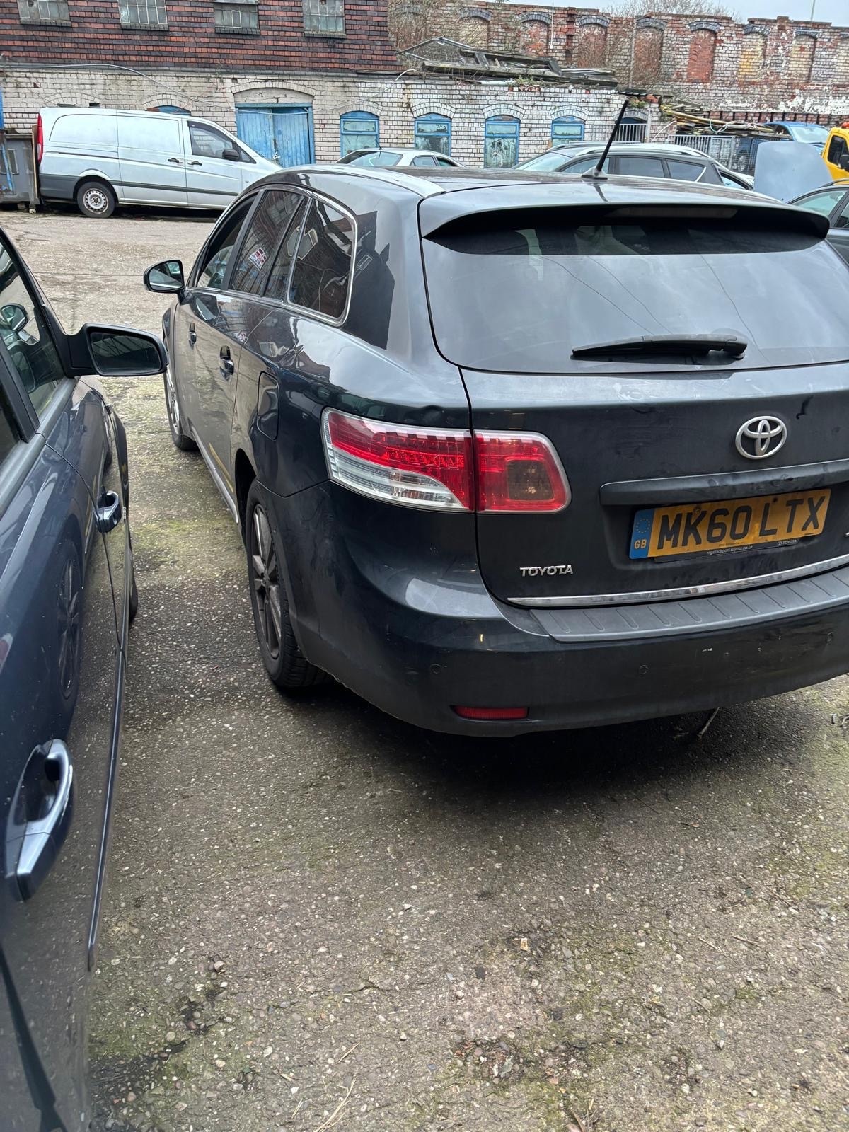 Used Toyota Avensis 2010 for sale - 77370871: Photo 6