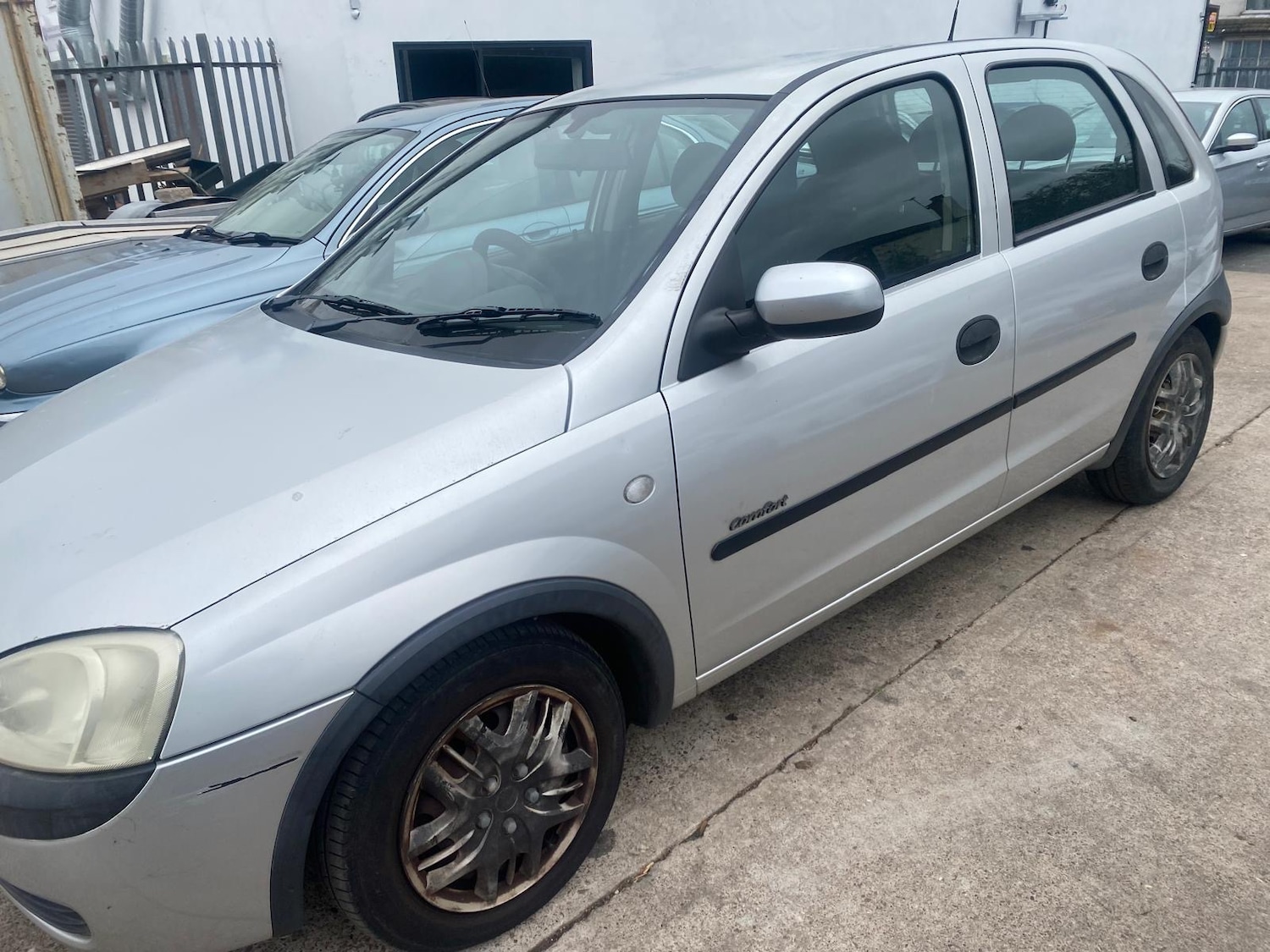 Used Vauxhall Corsa 2002 for sale - 77356991: Photo 3