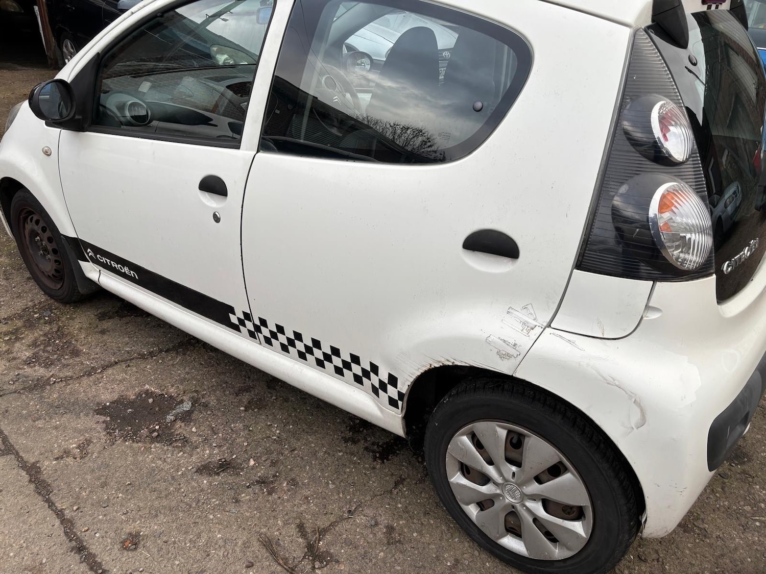 Used Citroen C1 2009 for sale - 77370910: Photo 6