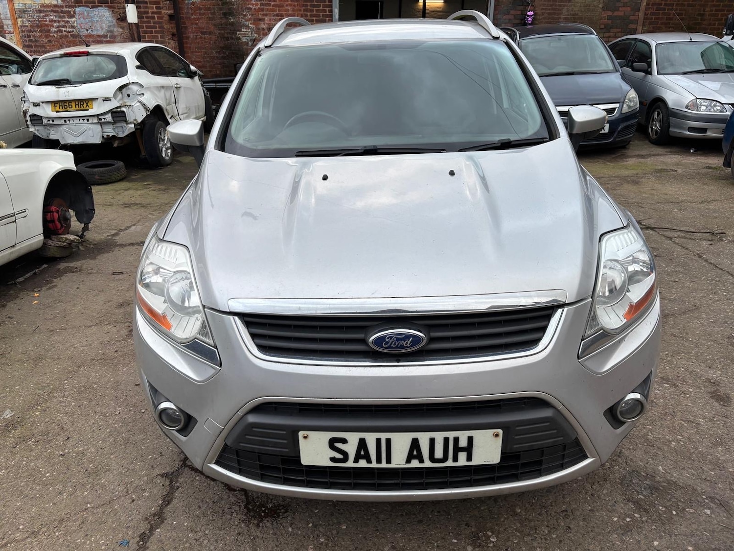 Used Ford Kuga 2011 for sale - 77370874: Photo 2