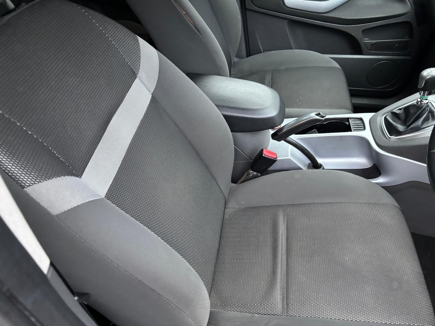 Used Ford Kuga 2011 for sale - 77370874: Photo 8