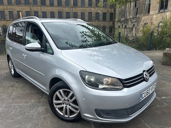 Used Volkswagen Touran 2010 for sale - 79330955: Photo