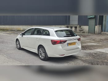 Used Toyota Avensis 2016 for sale - 79812263: Photo