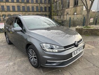 Used Volkswagen Golf 2017 for sale - 79042944: Photo