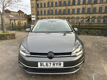 Used Volkswagen Golf 2017 for sale - 79042944: Photo