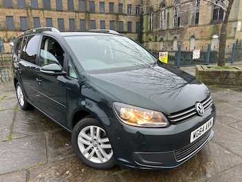 Used Volkswagen Touran 2014 for sale - 79043413: Photo