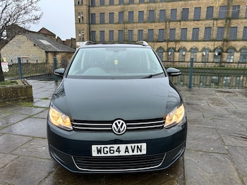 Used Volkswagen Touran 2014 for sale - 79043413: Photo