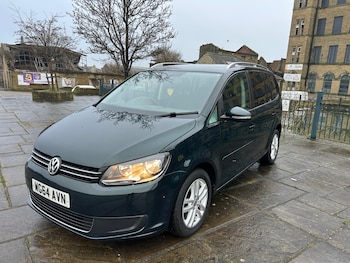 Used Volkswagen Touran 2014 for sale - 79043413: Photo